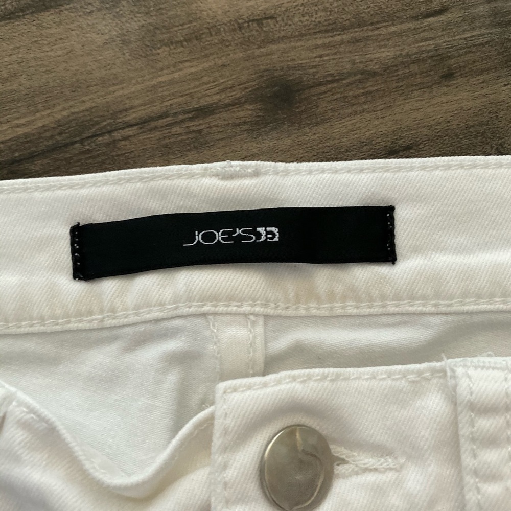 Joe’s capris